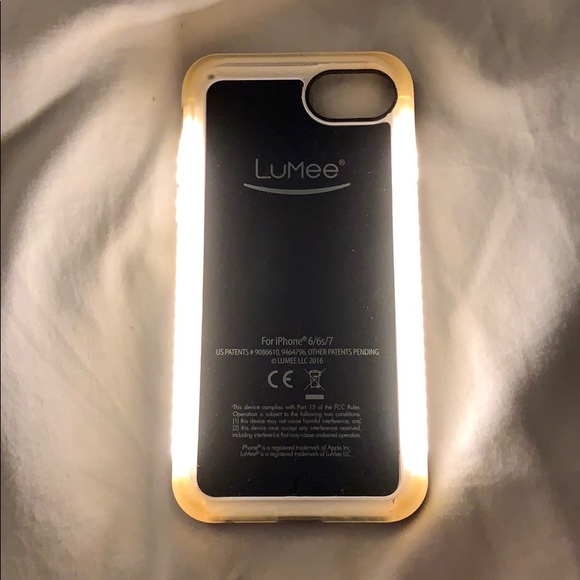 LuMee light up iPhone case - Picture 3 of 7